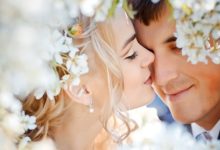 12 удачных способов оригинально поздравить молодоженов со свадьбой и удивить их своим подарком