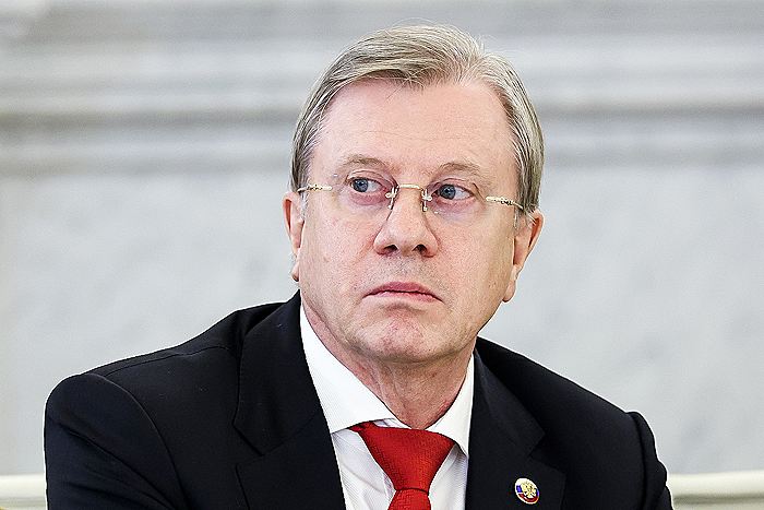 Вице-премьер Савельев возглавит рабочую группу по ликвидации последствий ЧП с танкерами