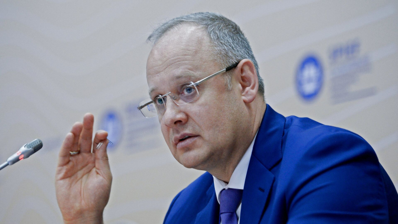 Кобяков призвал предложить новую форму сотрудничества западному бизнесу