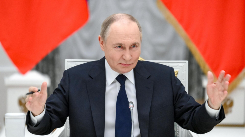 Россия захватывает рынки в сфере кибербезопасности, заявил Путин