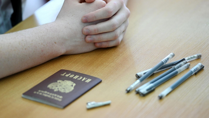 В преддверии ГИА подскочил спрос на ручки из Китая
