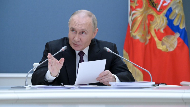 Путин поручил проконтролировать привлечение средств в космическую отрасль