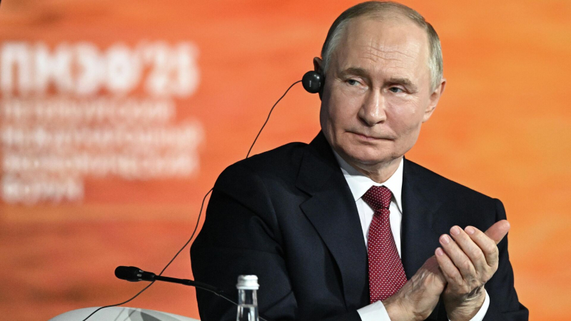 Путин пошутил о поставках водки в ЮАР