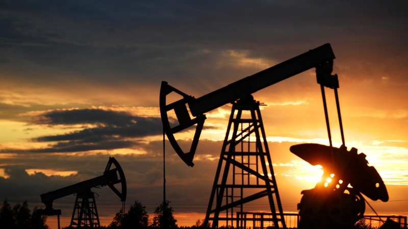 Цена нефти марки Brent превысила 73 доллара впервые с 23 июня