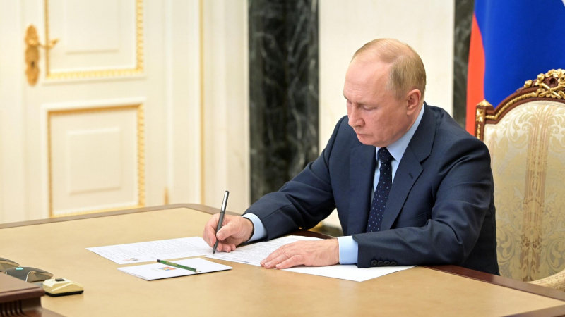 Путин подписал закон о развитии синдицированного кредитования