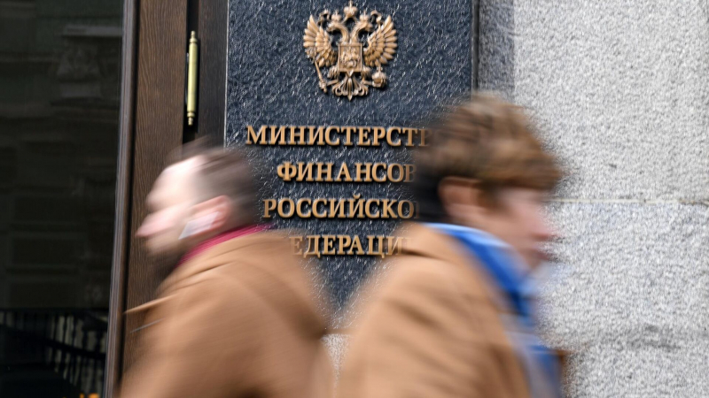 Россия направляет значительные ресурсы в нацпроекты, заявил Путин