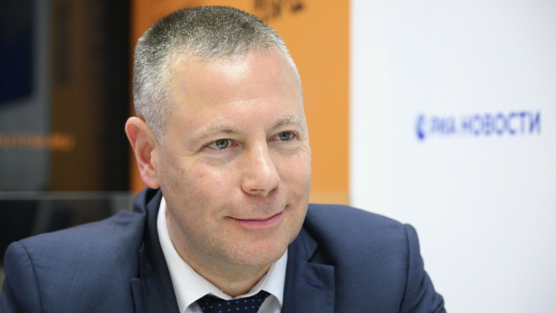 Евраев провел рабочие встречи на Петербургском международном газовом форуме