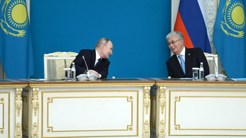 Переговоры Путина и Токаева тет-а-тет продлились шесть часов - посол Бородавкин