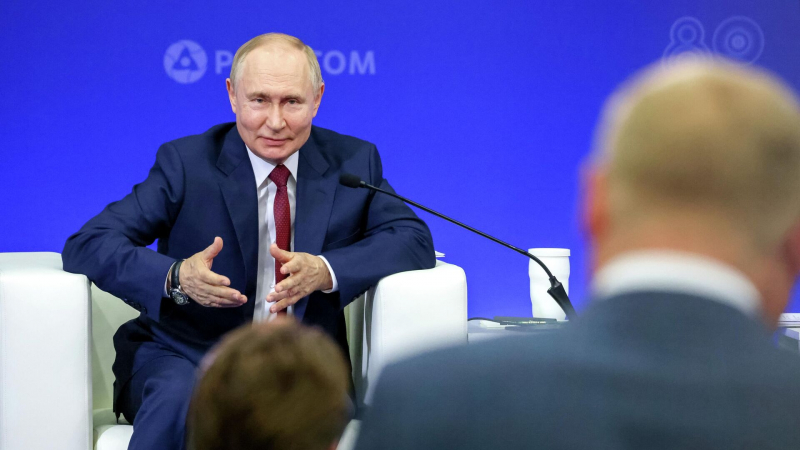 Путин оценил строительство промышленных мощностей в Курской области
