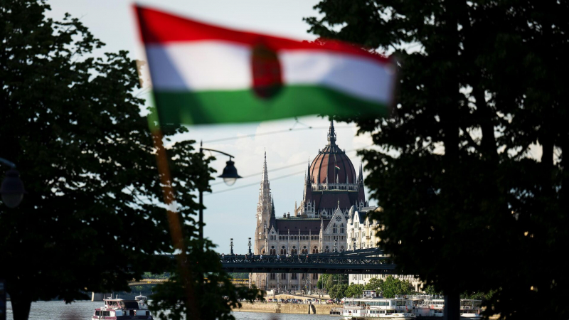 Венгрия не откажется от усилий по перемирию на Украине
